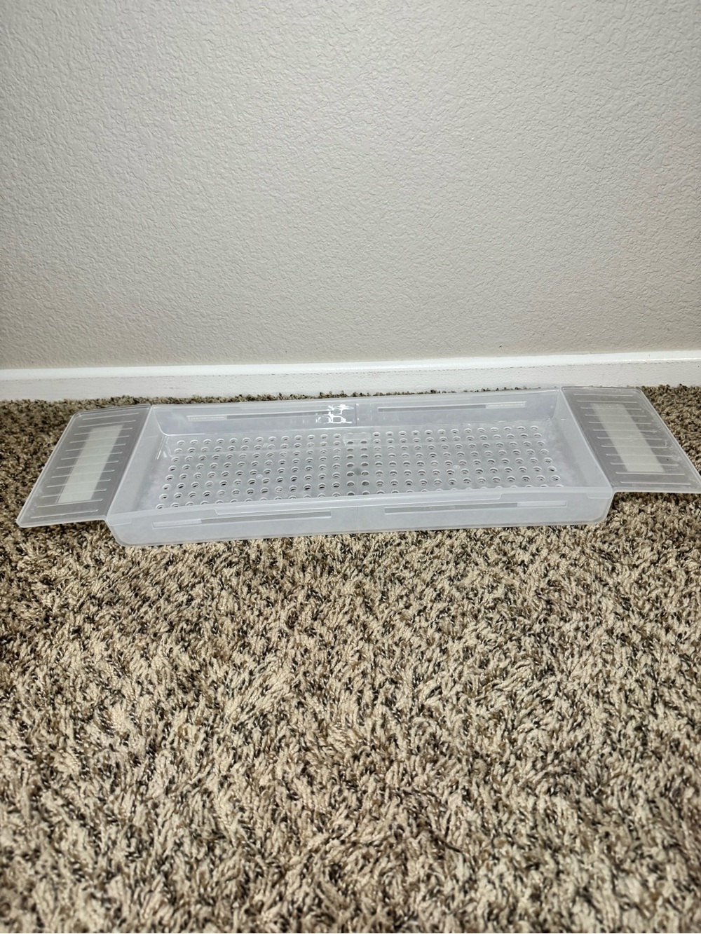 NWOT Clear Plastic Bath Caddy Tray